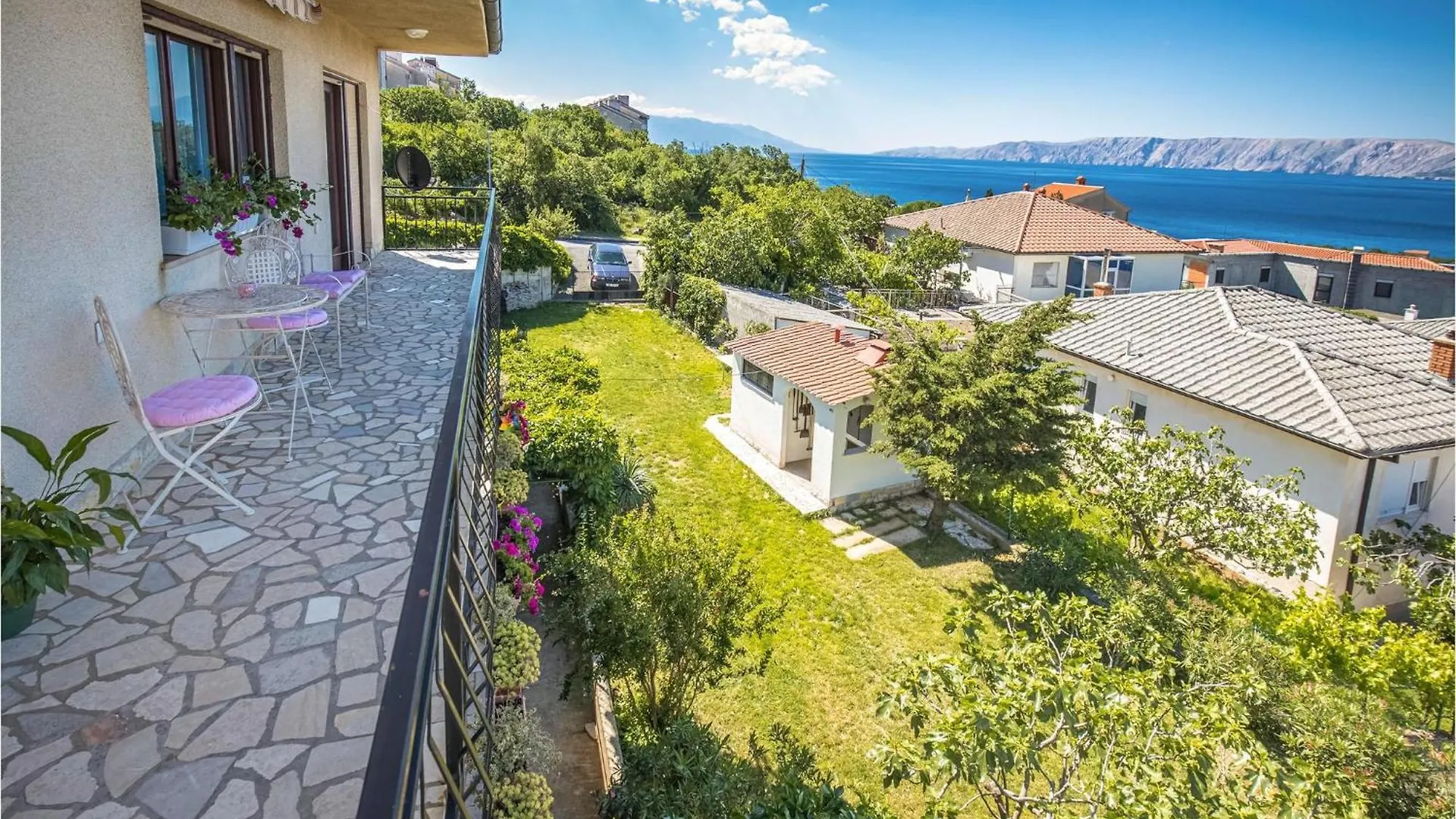 Lovely Apartment In Novi Vinodolski With Wifi