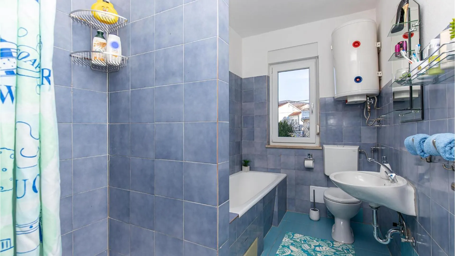 Lovely Apartment In Novi Vinodolski With Wifi